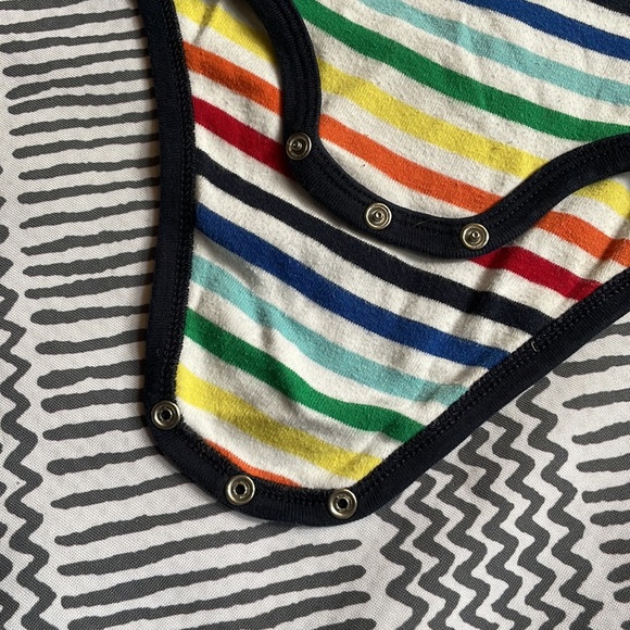 Primary rainbow colored striped long sleeve onesie size 18-24months - Picture 3 of 6